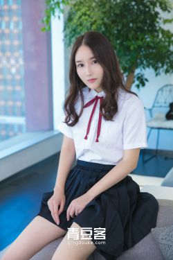 赤裸的美奈子